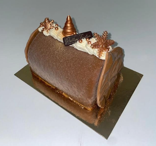 Kerststronk: vanille met hazelnoot